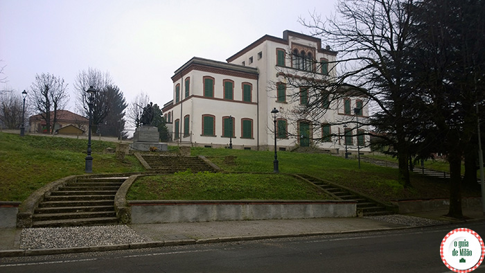 Dica de turismo: entre Milão e Bérgamo, encontra-se a bela Crespi d’Adda, patrimônio mundial da UNESCO desde 1995 Dica de turismo: entre Milão e Bérgamo, encontra-se a bela Crespi d’Adda, patrimônio mundial da UNESCO desde 1995